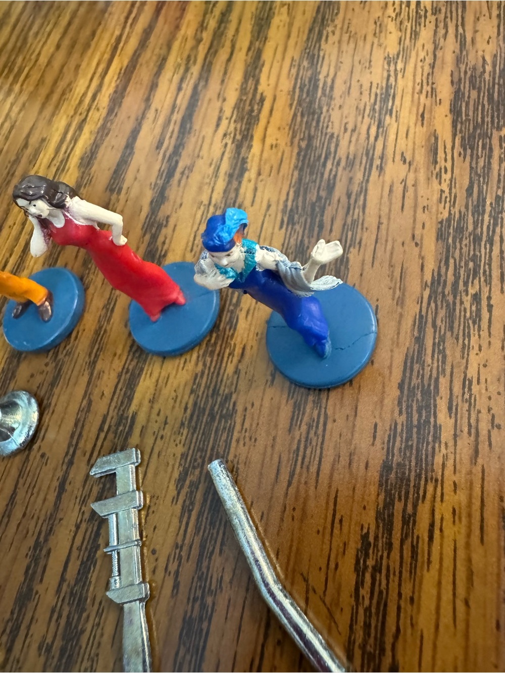 2002 Clue Board Game Replacement Pieces Lot Of 8 - Picture 4 of 5
